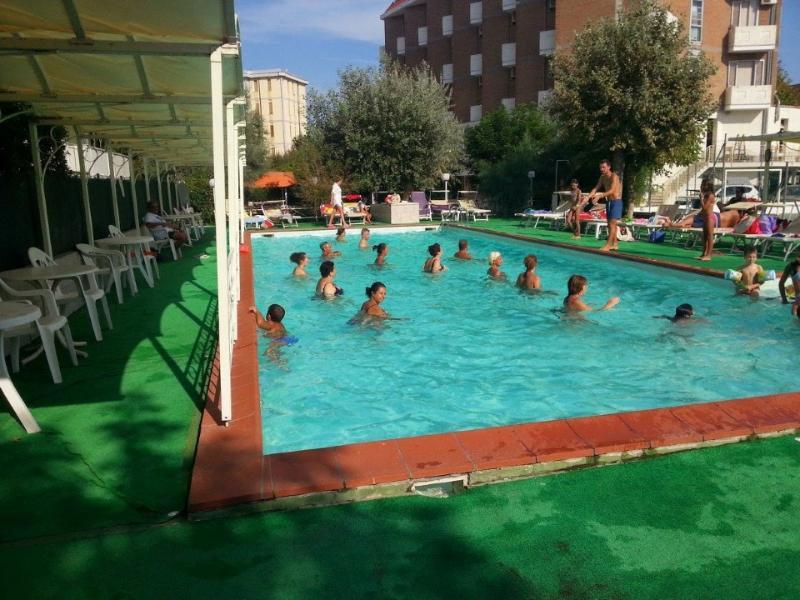 Hotel Marina Beach - Azzurro Club Ravenna Eksteriør bilde
