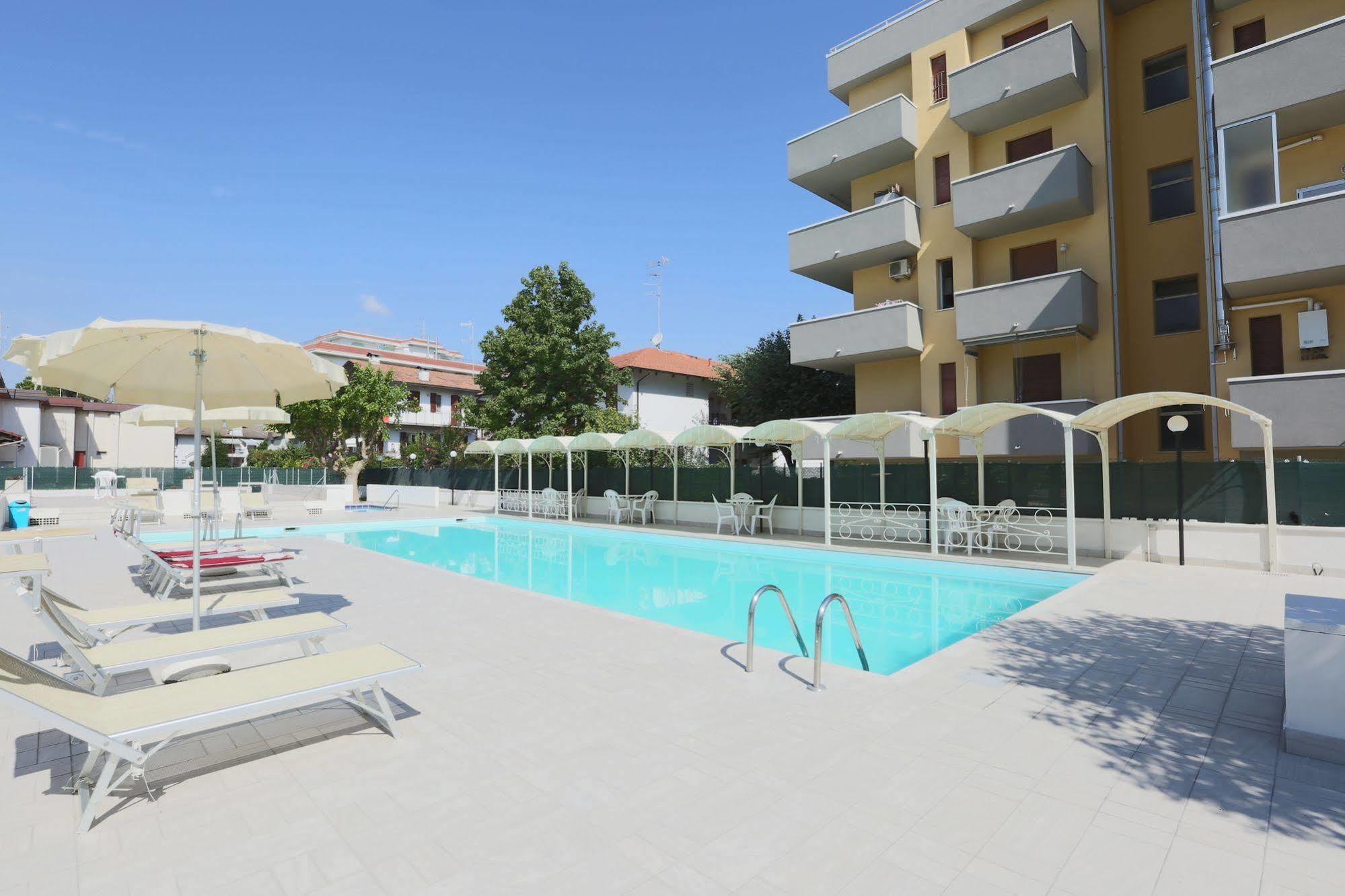 Hotel Marina Beach - Azzurro Club Ravenna Eksteriør bilde