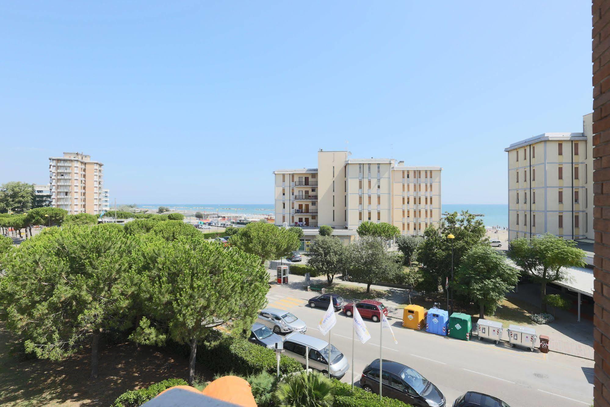 Hotel Marina Beach - Azzurro Club Ravenna Eksteriør bilde
